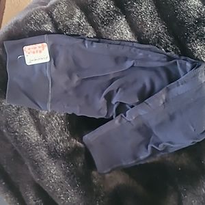 184: NWT Free Throw XL Legging